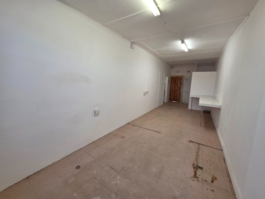 To Let commercial Property for Rent in Reitz Free State
